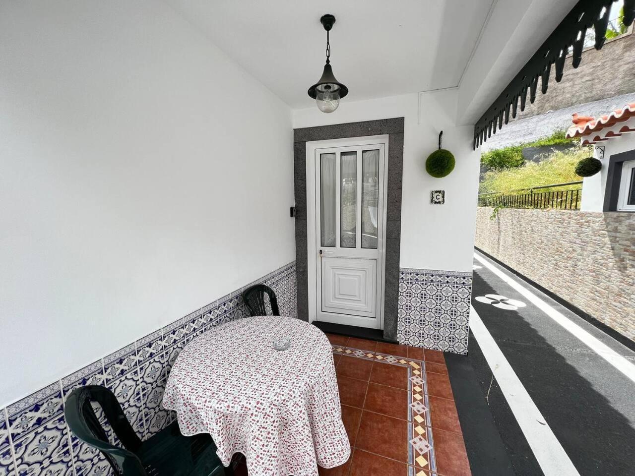 Comfortable 2-Bedroom Apartment For Relaxing Stays Funchal  Exterior photo